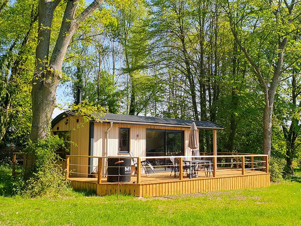 bbq Hand-made, bespoke cabin designed and built by Malvern Hills Cabins & Glamping Structures
